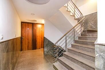 Fabhotel Grand Villa