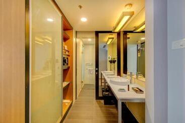 Fabhotel Grand Villa