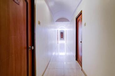 Fabhotel Grand Villa