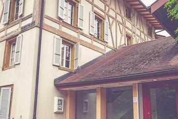 پانسیون Lake Guest Haus