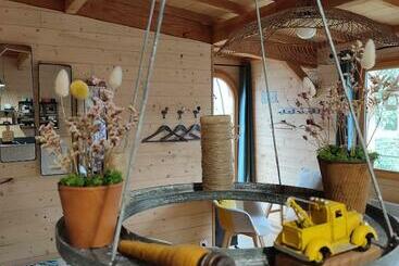 پانسیون La Cabane Du Bon Chemin ,spa