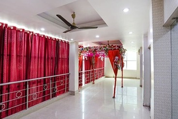 هتل O Maharoopa Palace