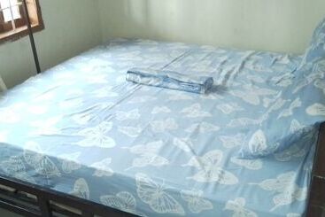 هتل Kinyaiya S Farm Lodge