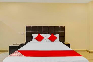 Super Hotel O Lakshmi Royal Inn