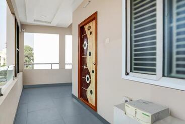هتل Oyo Flagship 80698 Vara Residency