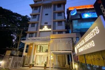 هتل Plaza Heights By Rak Rooms, Mangaluru