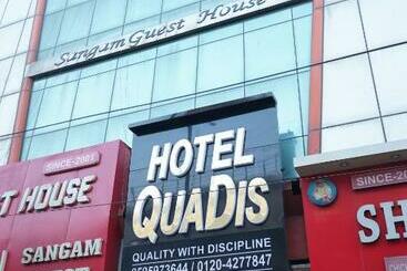 هتل Quadis Noida Sec 15