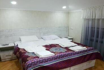پانسیون Guest House 15a