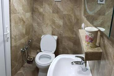 پانسیون Guest House 15a
