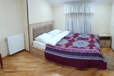 پانسیون Guest House 15a