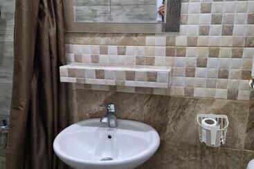 پانسیون Guest House 15a