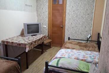 پانسیون Guest House 15a