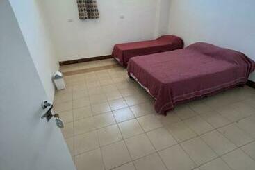 پانسیون Habitaciones Besares 161