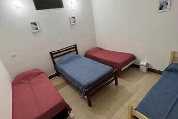 پانسیون Habitaciones Besares 161