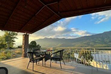 אתר נופש The Summit   Peak Of Luxury