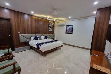 Grand Hotel Quetta