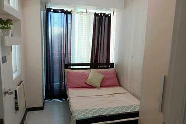 هتل Azure Urban Resort With Wifi And Netflix
