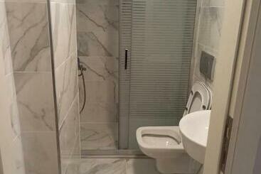 Selçuk Giritli Apart Evler