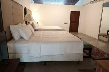 استراحتگاه Bellevue Beach   Nilaveli