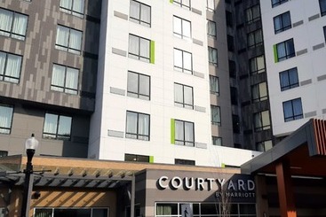 هتل Courtyard By Marriott Nanaimo
