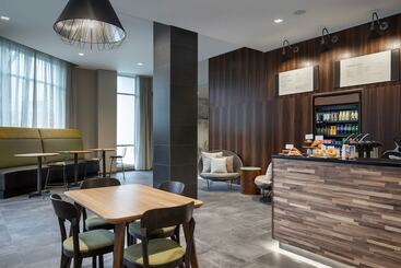هتل Courtyard By Marriott Nanaimo