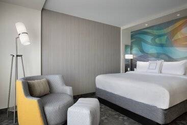 هتل Courtyard By Marriott Nanaimo