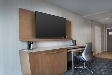 هتل Courtyard By Marriott Nanaimo