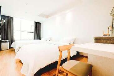 هتل Sokcho Gallery In Stay