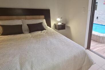 پانسیون Carlo S Boutique Guesthouse