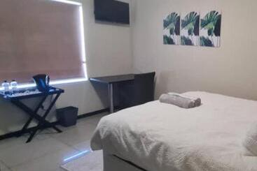 پانسیون Carlo S Boutique Guesthouse