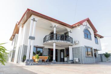 پانسیون Richjoy Lodge