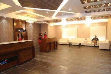 The Alina Hotel & Suites
