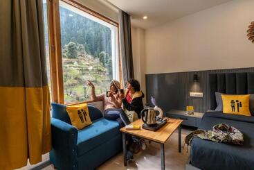 The Hosteller Kasol, Parvati Valley