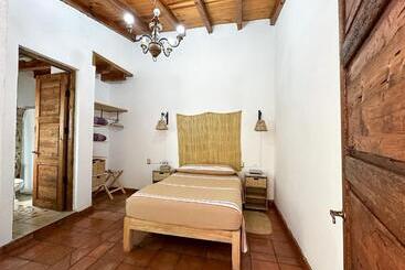 هاستل Posada El Palomar