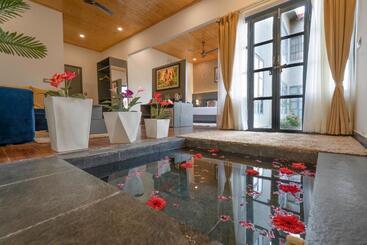 Anantum Gateway Resorts