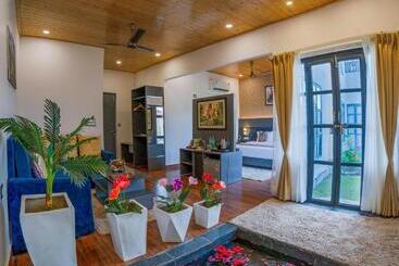 Anantum Gateway Resorts
