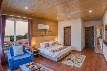 Anantum Gateway Resorts