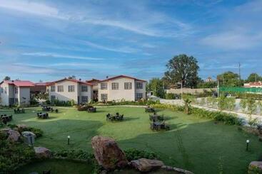 Anantum Gateway Resorts