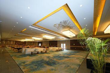 Anantum Gateway Resorts