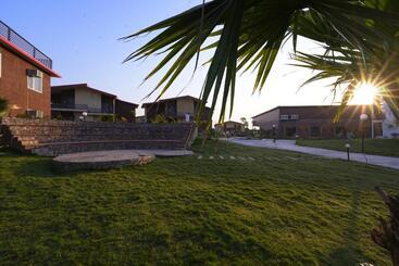 Anantum Gateway Resorts
