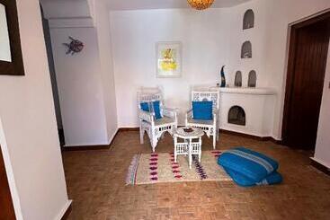 تختخواب و صبحانه Les Terrasses D Essaouira   Yoga Studio