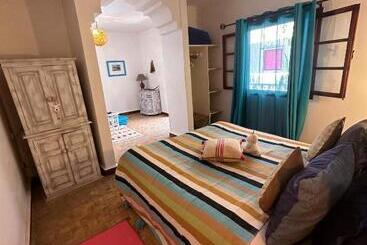 تختخواب و صبحانه Les Terrasses D Essaouira   Yoga Studio