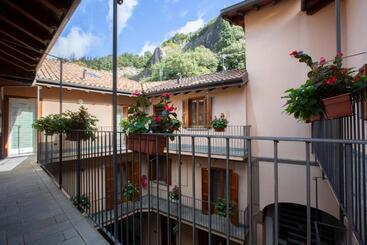 تختخواب و صبحانه La Casa Del Sarto Rooms And Apartments