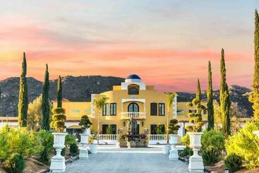 تختخواب و صبحانه Palazzo Del Valle, Alojamiento Y Desayuno