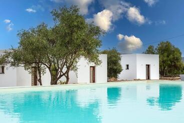 هتل Agriturismo La Croisette
