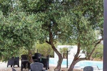هتل Agriturismo La Croisette
