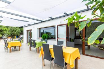 هتل Agriturismo La Croisette
