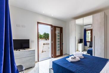 هتل Agriturismo La Croisette