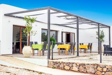 هتل Agriturismo La Croisette