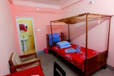 هتل Park Inn, Khulna